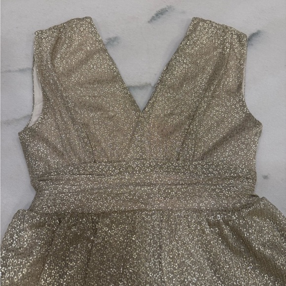 Lilly Pulitzer Faye Dress Size XS Gold Metallic Ruffles NWT - Picture 2 of 15